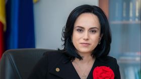 Ministrul Muncii face lumină în legea pensiilor. Simona Bucura Oprescu spune că nu va scădea nicio pensie în 2024